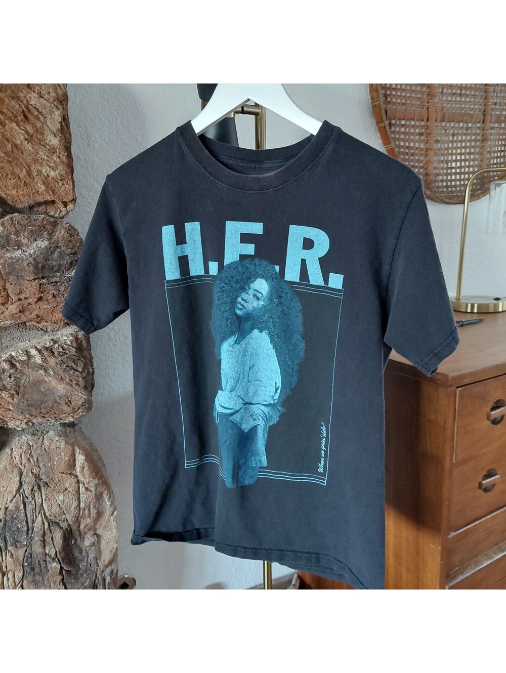 H.E.R. Black Cotton Graphic T-Shirt Size M/M